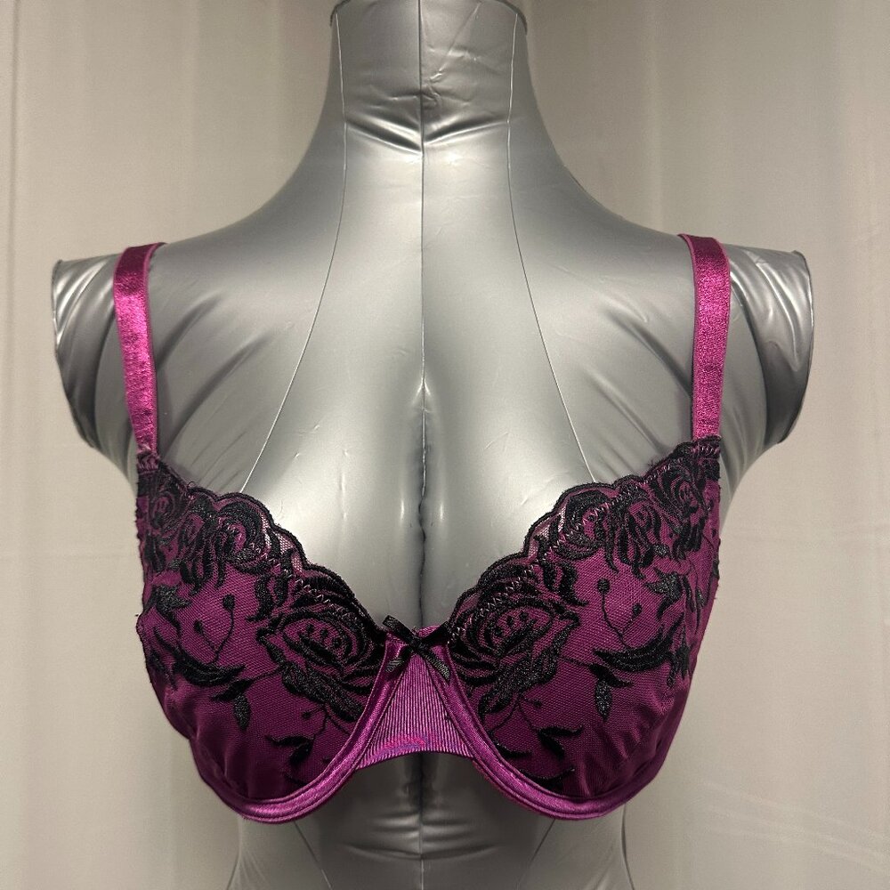 Frederick's of Hollywood Purple and Black Bra Size 32D New Without Tags
